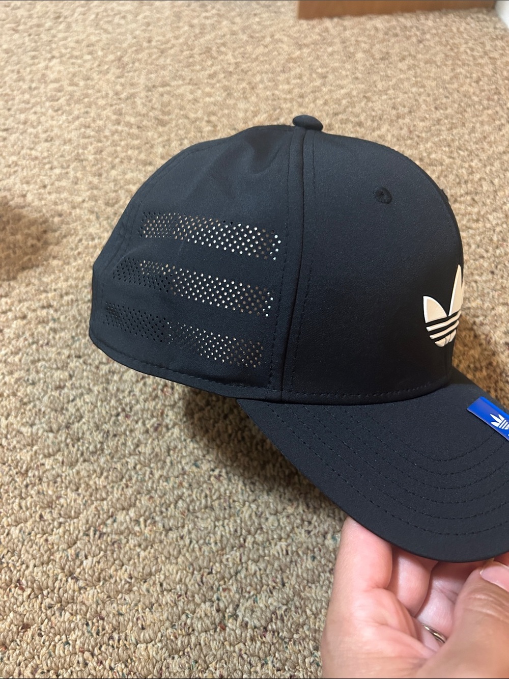 adidas Black Cap with White Trefoil Logo - Picture 3 of 6